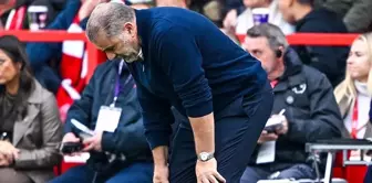 Famous coach in shock! He lost the match and was sent off 19 minutes later.
