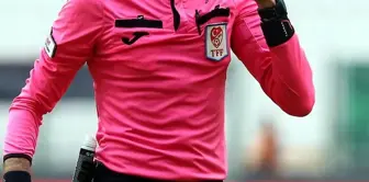 What punishment will referees who place bets receive? Here is the answer to the question that everyone is curious about.