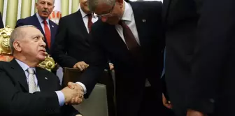 The question was asked directly to Davutoğlu during a live broadcast: Will you return to the AK Party?