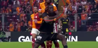 Is it a red card or not? Famous commentators have put the final word on the position that the country is talking about.