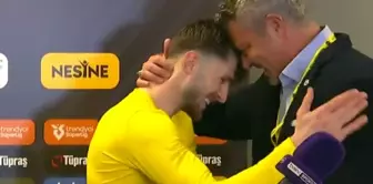 A surprise from Sadettin Saran to İsmail Yüksek.