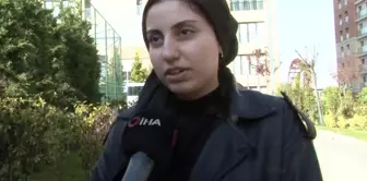 A university student wearing a headscarf was insulted by her professor: 