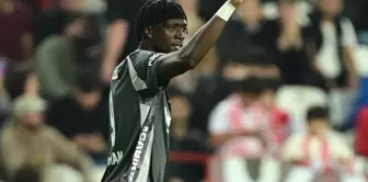 Beşiktaş overcame the challenge of Antalyaspor with 3 goals before the national break.