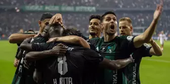 Selçuk İnan trips Galatasaray! This is the first time Galatasaray has lost this season.