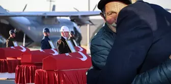 Turkey bids farewell to its 20 martyrs! Heart-wrenching scenes at the ceremony.