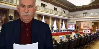 Critical visit today! The İmralı delegation is on its way to meet with Öcalan.