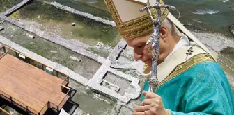 Pope Leo XIII is on his way to Turkey! Guess where his first stop will be.