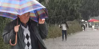 Rain is expected across the country on Sunday, except for one city.