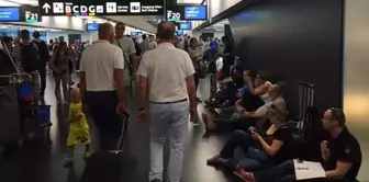 Crisis at the airports! Planes are being grounded.