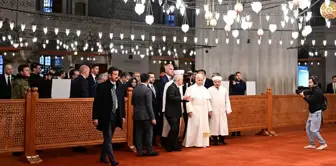 Pope at the Sultan Ahmed Mosque! The 