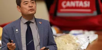 A striking warning from a Japanese earthquake expert: You should always have salt and cling film in your bag.