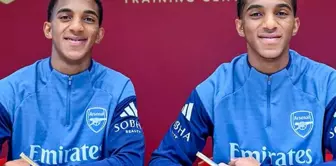 The world giant caught the Ecuadorian twins in the air.