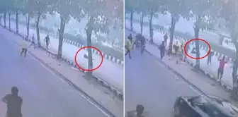 Феноменальный ужасный конец: Он не надел шлем, и его голова отделилась от тела.