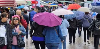 One in three people wants to leave this district.