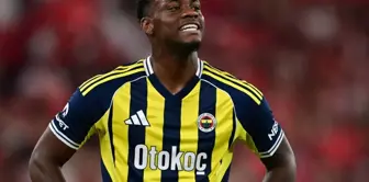 It has been revealed why Jhon Duran was taken out of the game.