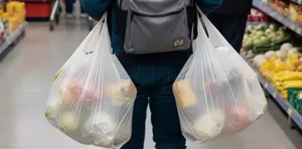 Плата за пластиковый пакет в новом году составит 1 лиру.