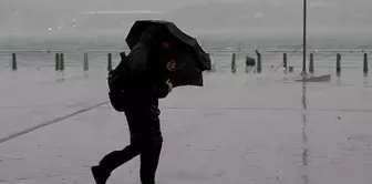 The Ministry of Interior has issued a storm warning for 13 provinces.