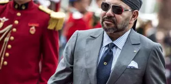 Король 6-й Мухаммед простил 1386 человек.