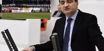 افتتاحية المباراة التي تم رفعها أثارت غضب النائب عن مرسين محمد أمين إكمن.