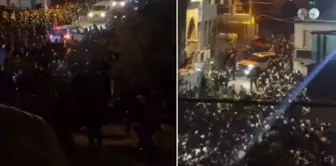 The leader of the convoy arrived in Izmir, and the crowd that formed drew attention.