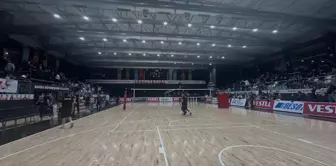 كارشياكا تعبر عن رد فعل قوي تجاه مانيسا