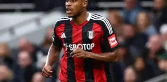 A 1.94-meter tall tower in defense in Beşiktaş.