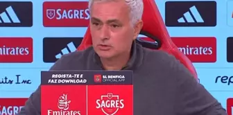 Mourinho jumped up immediately upon hearing the sound during the press conference.