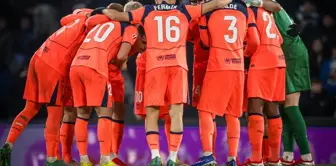 Paris Saint-Germain has signed 18-year-old Dro Fernandez from Barcelona.