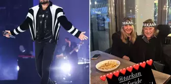 Güler Sabancı is also a fan of Tarkan and attended the concert wearing a bandana.