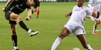 Beşiktaş returned with 1 point from Kocaeli.