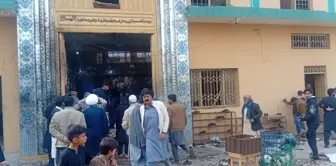 В Пакистане во время пятничной молитвы произошла стрельба: 15 человек погибли, 80 ранены.