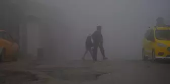 At noon, the sky suddenly darkened, and no one could see each other.