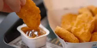 Single-use sauce packets are becoming a thing of the past! A decision that will shake fast-food restaurants.