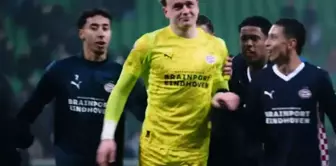 After waiting exactly 13 years, he finally wore the jersey and was named the best player on the field in his first match.