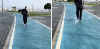Rain paralyzed life in Izmir, turning roads into lakes.