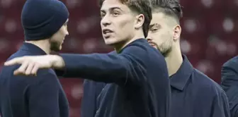 Кенан Йылдыз, поле вышел, сразу же рассказал всей команде атмосферу.