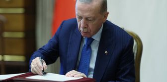 The latest poll on President Erdoğan's desk! His assistant provided the figures.
