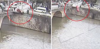 The car that collided with a light commercial vehicle plunged into the river: Mother and daughter injured.
