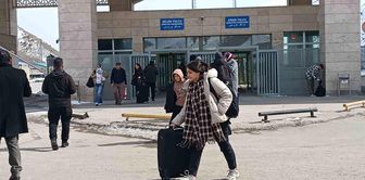 Iranians are returning to their country after the war.
