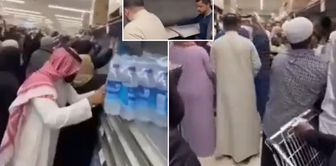 الصورة من المدينة التي تبقى فيها طعام لمدة 10 أيام! سحقوا بعضهم البعض.