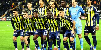 Protest from Fenerbahçe fans against two star players.