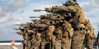 The USA is preparing for ground warfare step by step! The number of soldiers has increased, and warships are coming.