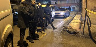 На улице был найден мертвым с ножевым ранением в горло.