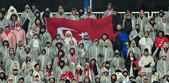 A celebration in Kurdish for the national team from Amedspor! The note left caught attention.