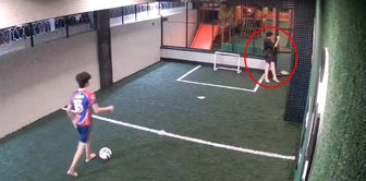 Moments of horror captured on camera! This is how he saved his friend who was electrocuted.