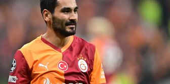 Phone call from İlkay Gündoğan to Bernardo Silva.