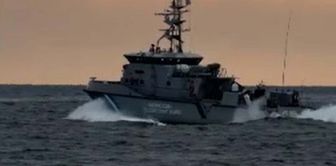 Dynamic moments in the Aegean: Turkish Coast Guard chased, Greek boat escaped.