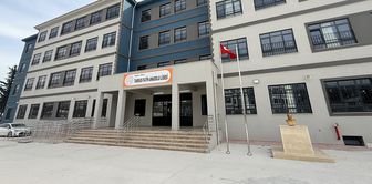 A high school student was caught with a gun in Mersin.