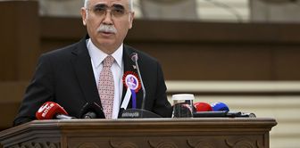 Председатель Конституционного суда Озкая предупредил судей и прокуроров о «правах человека»