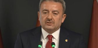 His voice trembled, he struggled to hold back tears! İbrahim Hatipoğlu bid farewell to his position at Galatasaray.